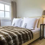 Forest Chalet, Famous Areas Around Us, 15 Min To Of Salzburg, Mountainview, Panorama Sauna, Bath Whirlpool, Fire Pit In Garden Up To 10 P * Golling an der Salzach