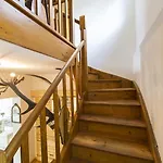 Forest Chalet, Famous Areas Around Us, 15 Min To Of Salzburg, Mountainview, Panorama Sauna, Bath Whirlpool, Fire Pit In Garden Up To 10 P