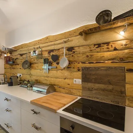 Forest Retreat: Mountain Views, Sauna & Garden Oasis Golling an der Salzach