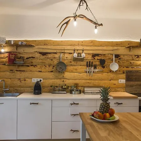 Holiday home Forest Retreat: Mountain Views, Sauna & Garden Oasis