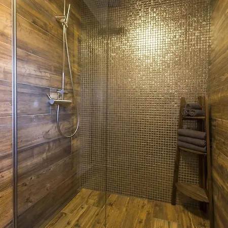 Forest Chalet, Famous Areas Around Us, 15 Min To Of Salzburg, Mountainview, Panorama Sauna, Bath Whirlpool, Fire Pit In Garden Up To 10 P