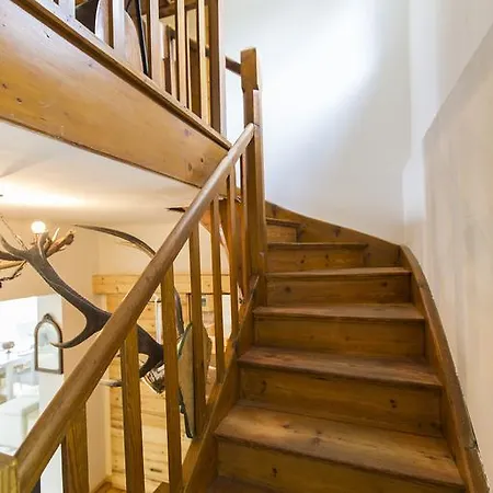 Forest Chalet, Famous Areas Around Us, 15 Min To Of Salzburg, Mountainview, Panorama Sauna, Bath Whirlpool, Fire Pit In Garden Up To 10 P