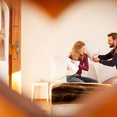 Forest Retreat: Mountain Views, Sauna & Garden Oasis * Golling an der Salzach