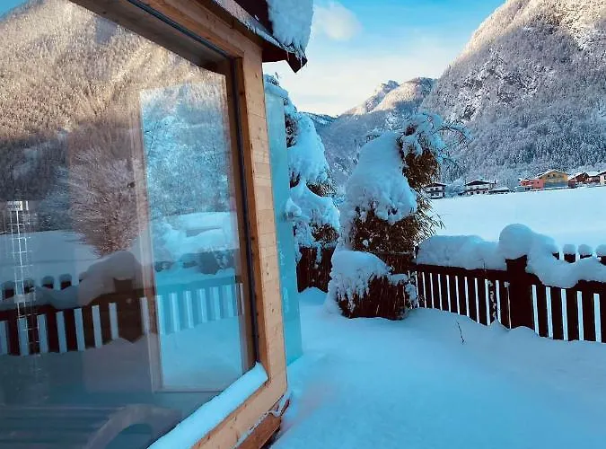 Forest Chalet, Famous Areas Around Us, 15 Min To Of Salzburg, Mountainview, Panorama Sauna, Bath Whirlpool, Fire Pit In Garden Up To 10 P