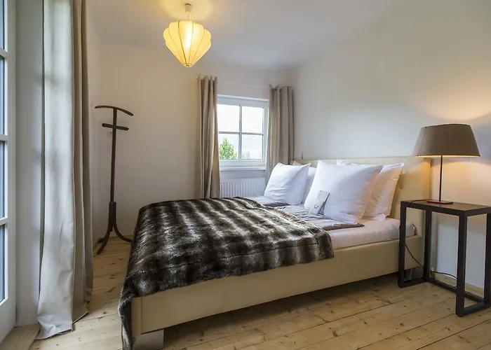 Forest Chalet, Famous Areas Around Us, 15 Min To Of Salzburg, Mountainview, Panorama Sauna, Bath Whirlpool, Fire Pit In Garden Up To 10 P 펜션