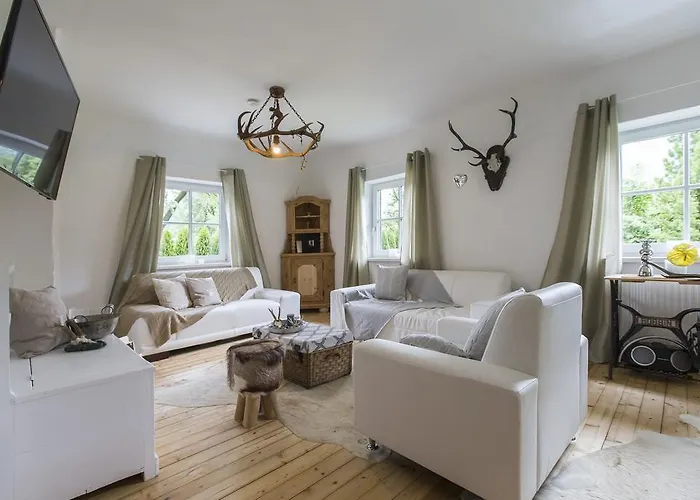 Forest Chalet, Famous Areas Around Us, 15 Min To Of Salzburg, Mountainview, Panorama Sauna, Bath Whirlpool, Fire Pit In Garden Up To 10 P 골링안데살자흐