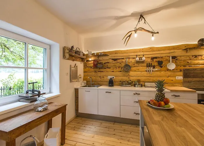 Forest Chalet, Famous Areas Around Us, 15 Min To Of Salzburg, Mountainview, Panorama Sauna, Bath Whirlpool, Fire Pit In Garden Up To 10 P 펜션 *