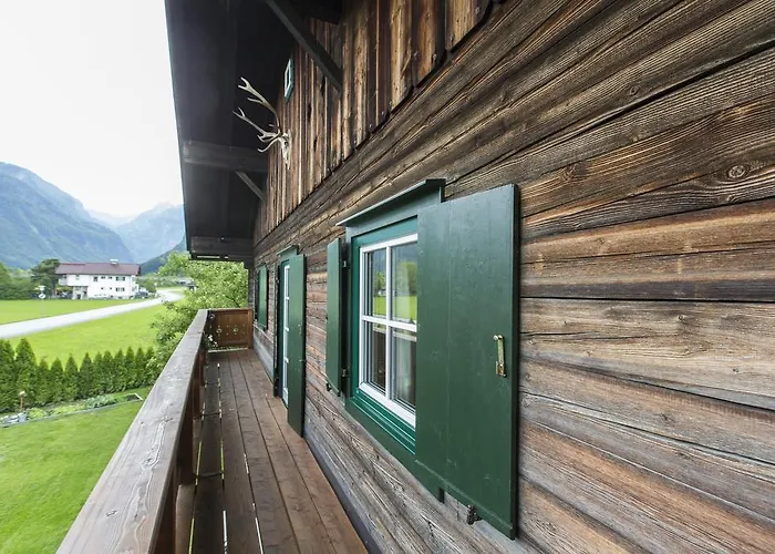 Forest Chalet, Famous Areas Around Us, 15 Min To Of Salzburg, Mountainview, Panorama Sauna, Bath Whirlpool, Fire Pit In Garden Up To 10 P * 골링안데살자흐