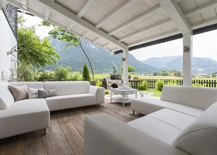 Forest Chalet, Famous Areas Around Us, 15 Min To Of Salzburg, Mountainview, Panorama Sauna, Bath Whirlpool, Fire Pit In Garden Up To 10 P * 골링안데살자흐