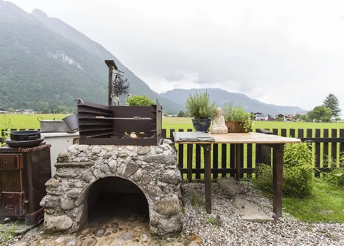 Forest Chalet, Famous Areas Around Us, 15 Min To Of Salzburg, Mountainview, Panorama Sauna, Bath Whirlpool, Fire Pit In Garden Up To 10 P 펜션 *