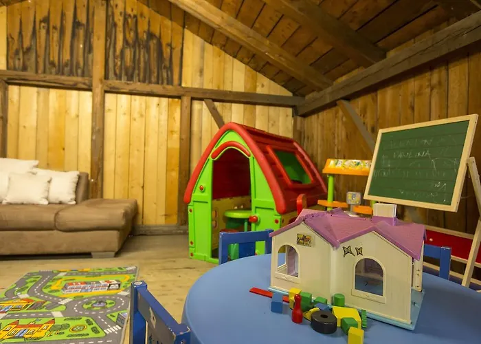 Forest Chalet, Famous Areas Around Us, 15 Min To Of Salzburg, Mountainview, Panorama Sauna, Bath Whirlpool, Fire Pit In Garden Up To 10 P *